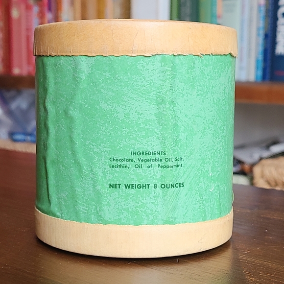 Vintage Frango Mints Round Box and Holiday Wrap 1950s - Picture 2 of 14